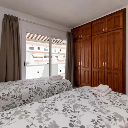 Floritas 19 - Two Bed Apartment Playa de las Americas (Tenerife)