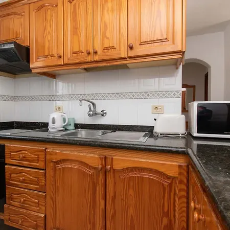 Floritas 19 - Two Bed * Playa de las Americas (Tenerife)