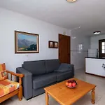 Floritas 19 - Two Bed Apartament Playa de las Americas (Tenerife)